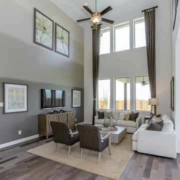 Houston, Texas | The Grove at Canyon Lake West - Premier Rosewood Living Room