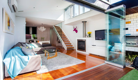 Houzz Tour: Home Looks to the Sky for Light and Space