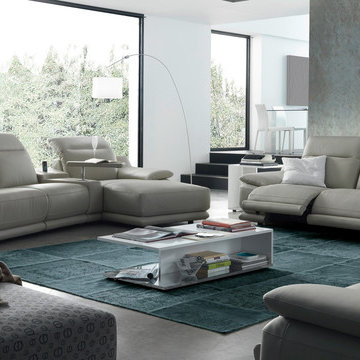 Indianapolis Recliner Sectional & Sofa by Chateau d'Ax