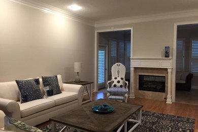 Example of a living room design in Jacksonville