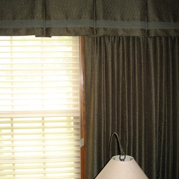 Inverted Box Pleat Valance with side panels