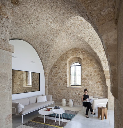 Modern Living Room by Pitsou Kedem Architect