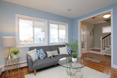 Minimalist living room photo in Boston