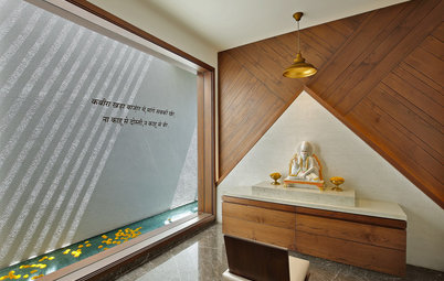 12 Striking Puja Room Wall & Ceiling Designs