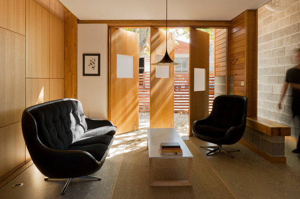 Contemporary Living Room by TANDEM design studio