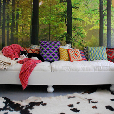 Example of an eclectic living room design in Toronto with no fireplace and no tv