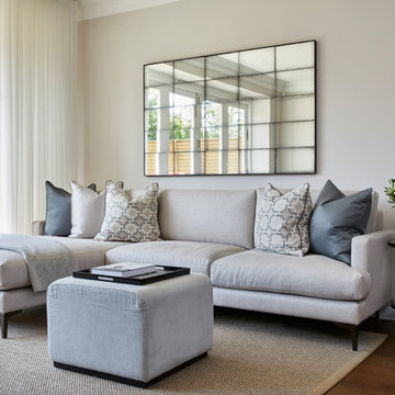 Kitchen Seating Area