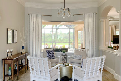 Example of a dining room design in Tampa