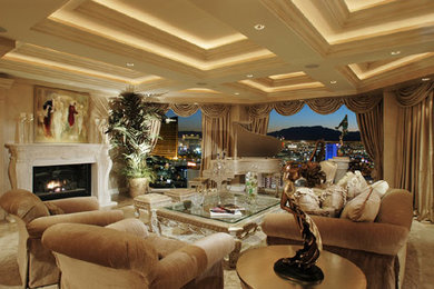 Transitional living room photo in Las Vegas