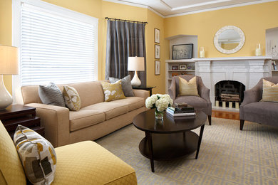 Photo of a traditional living room in San Francisco.