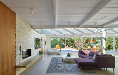 Houzz Tour: From Cookie-Cutter Look to Modern Family Home
