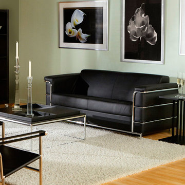 Leonardo Leather Sofa in Black - $2201.85