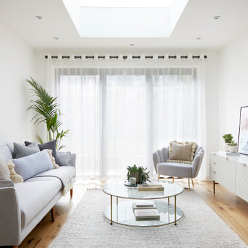 Light and Calm Apartment