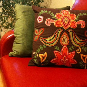 Lipstick red leather couch