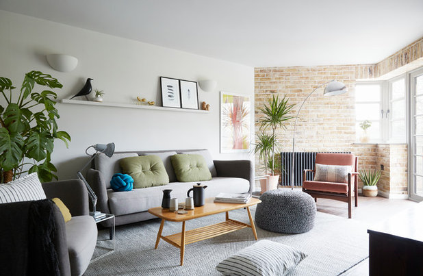 Contemporary Living Room by Studio Mônty