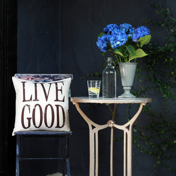 Living Room Corneri