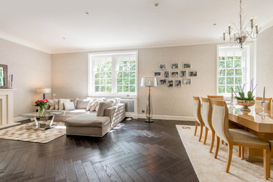 Contemporary living room in London.