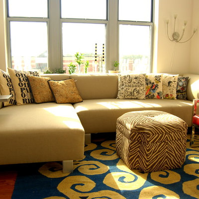 Eclectic living room photo in DC Metro with beige walls