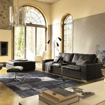 LIVING ROOM SPACES