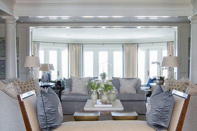 Inspiration for a timeless living room remodel in Jacksonville