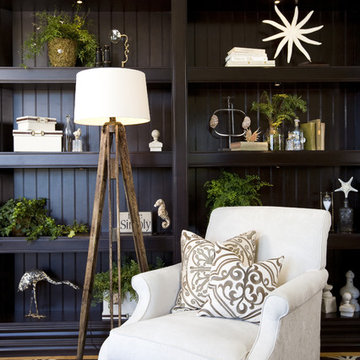 Living Room with bookcase & accessories