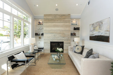 Example of an eclectic living room design in San Francisco