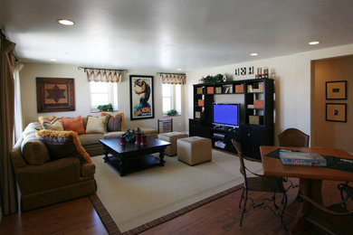 Living room photo in Phoenix