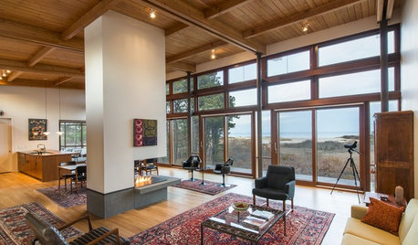 Houzz Tour: A Timber-clad Midcentury Modern Home With Stunning Views