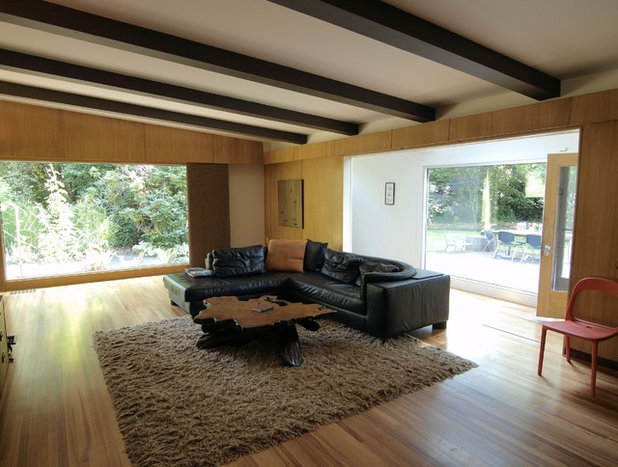 Midcentury Living Room by John Prindle