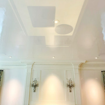 Luxious Lacquer Walls and Ceiling