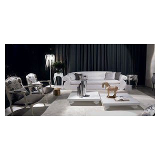 Oversized 2024 white couch