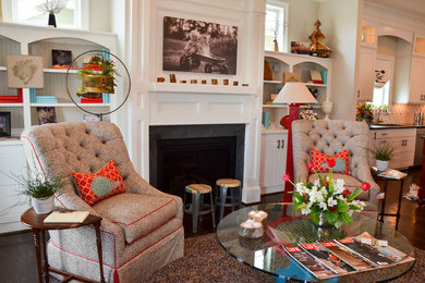 Inspiration for a timeless living room remodel in Richmond