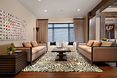 Immagine di un soggiorno contemporaneo di medie dimensioni con pareti beige