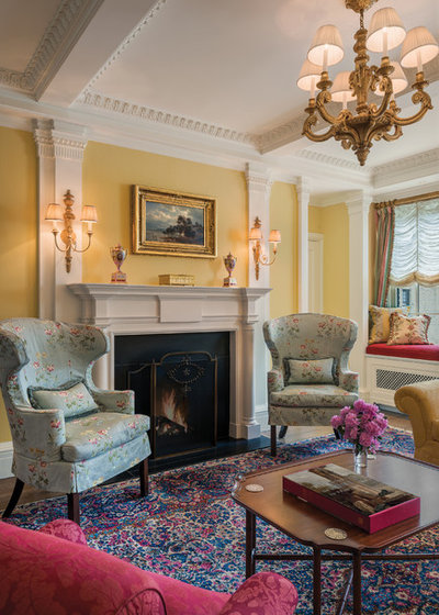 Victorian Living Room by Eberlein Design Consultants Ltd.