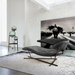 https://www.houzz.com/hznb/photos/manta-lounge-chair-contemporary-living-room-miami-phvw-vp~138112850