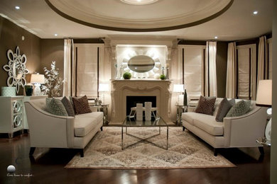 Living room - transitional living room idea in Toronto