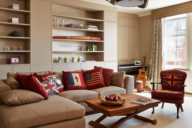 Immagine di un soggiorno minimal con sala della musica e pareti beige