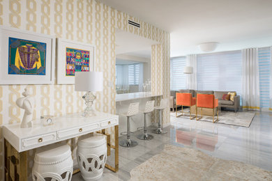 Foto de salón actual con paredes grises, suelo de mármol y suelo multicolor