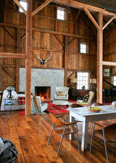 Rustic Living Room by Northworks Architects + Planners