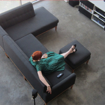 Mid-century Modern Deep Tufted Compact Sectional (Draper) - The Sofa Company