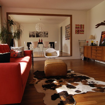 Mid-century modern living room