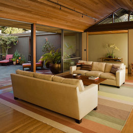 https://www.houzz.com/photos/southampton-modern-living-room-san-francisco-phvw-vp~390393