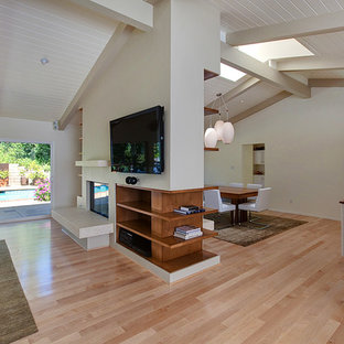 75 Beautiful Mid Century Modern Living Room With A Two Sided Fireplace Pictures Ideas September 21 Houzz 75 Beautiful Mid Century Modern Living Room With A Two Sided Fireplace Pictures Ideas September 21 Houzz