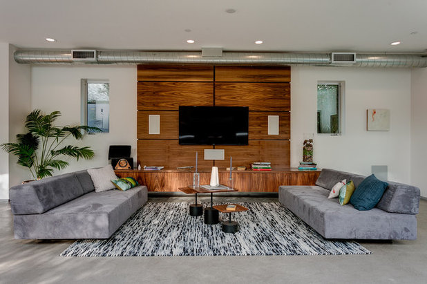Contemporary Living Room by Forza Construction Inc