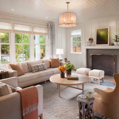 Example of a cottage living room design in San Francisco