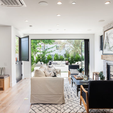 Modern Farmhouse - Poinsettia Home Staging