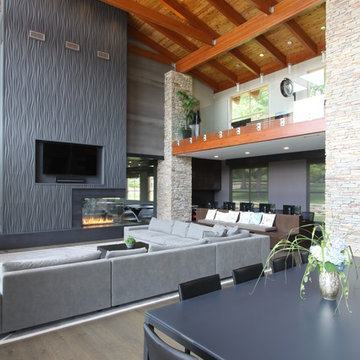 Modern Lake Front Estate