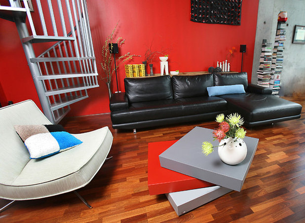 Modern Living Room by Susan Diana Harris Interior Design