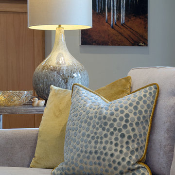 Montara Living Room Design Accents