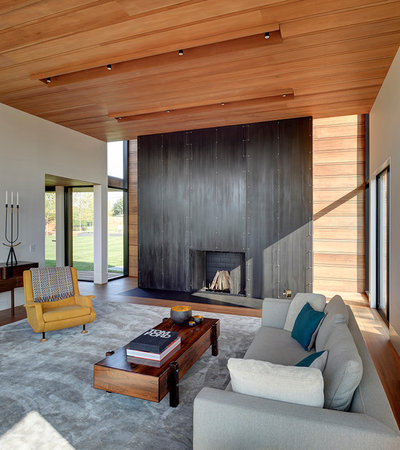 Modern Living Room by Bates Masi Architects LLC